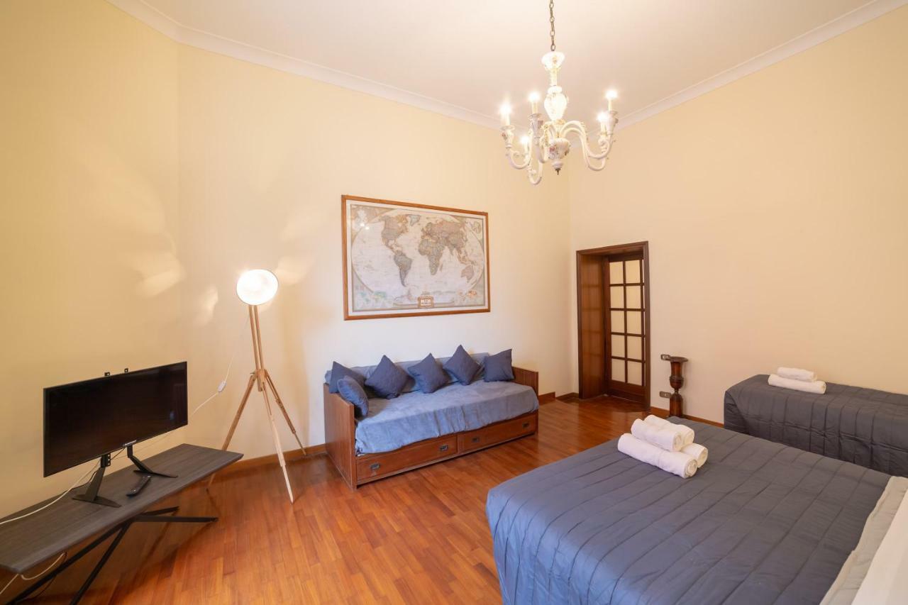 The Dante Apartment By Houseinnaples Extérieur photo